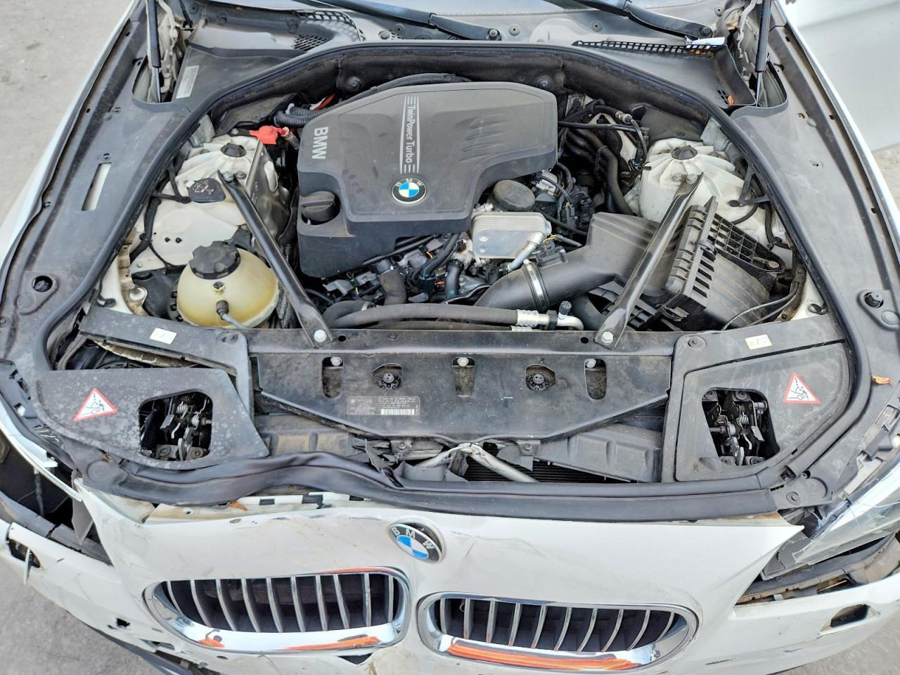 2014 BMW 528 I - zdjęcie 11