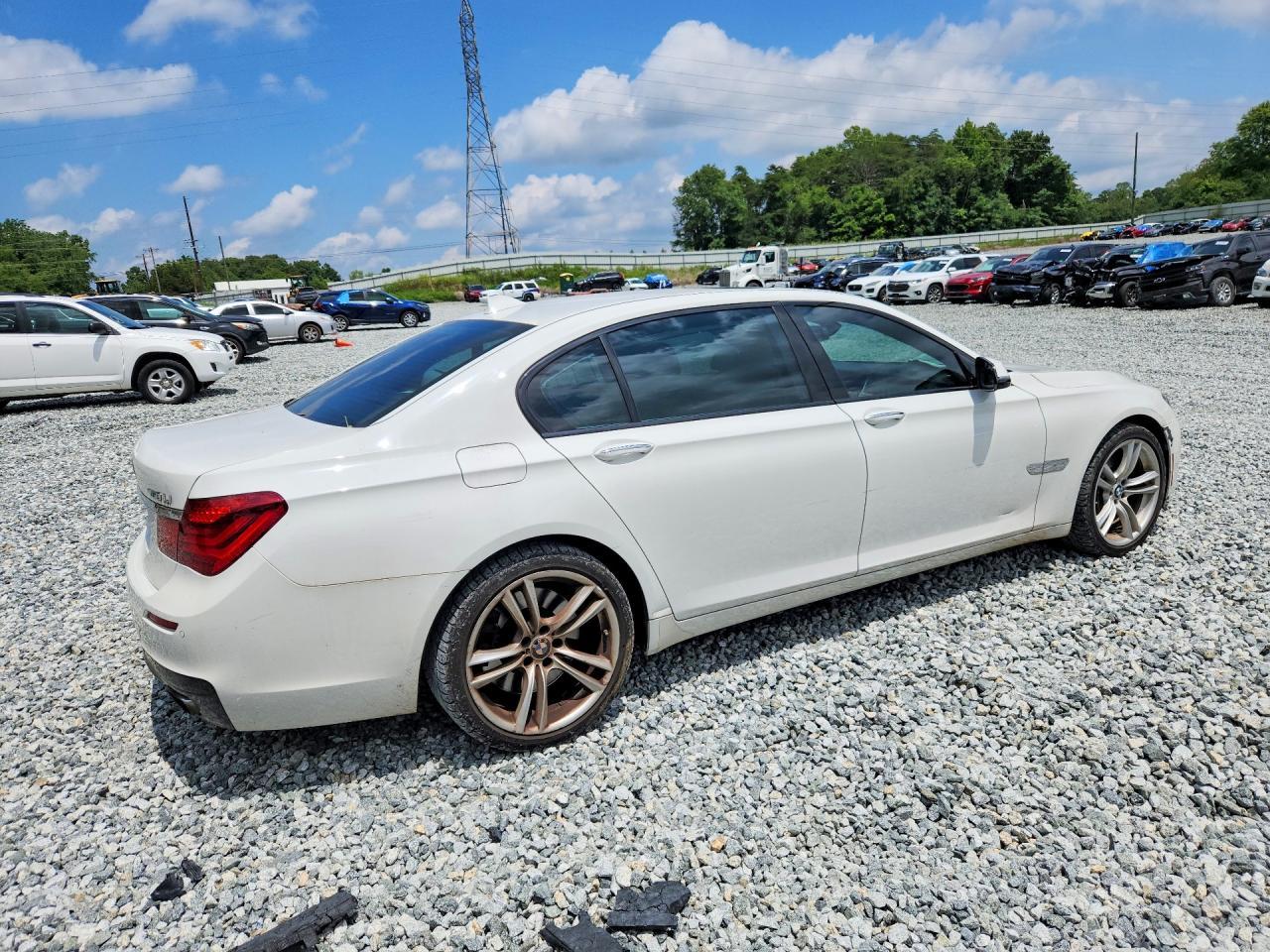 2014 BMW 750 Li - zdjęcie 3