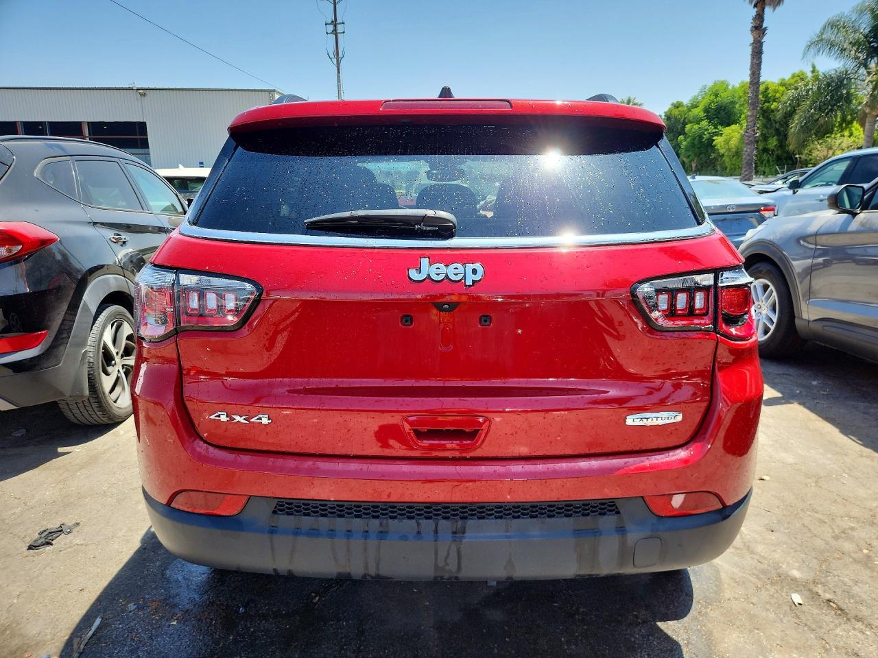 2025 Jeep Compass Latitude - zdjęcie 6
