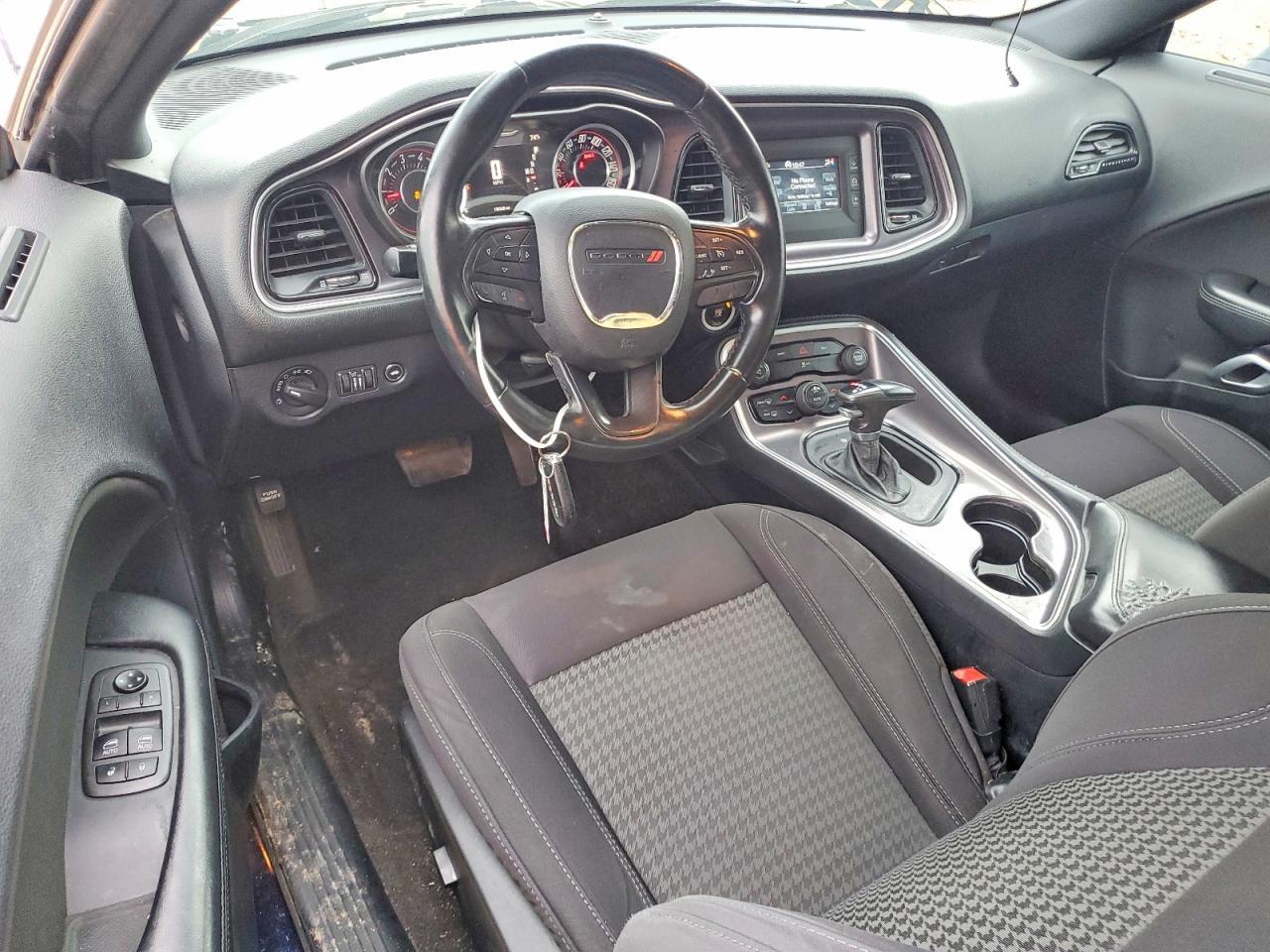 2015 Dodge Challenger Sxt - zdjęcie 8
