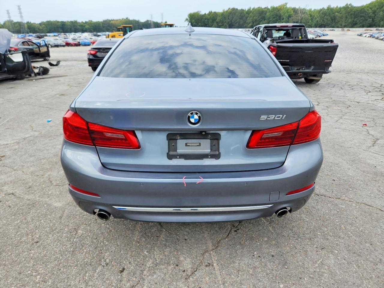 2019 BMW 530 I - zdjęcie 6