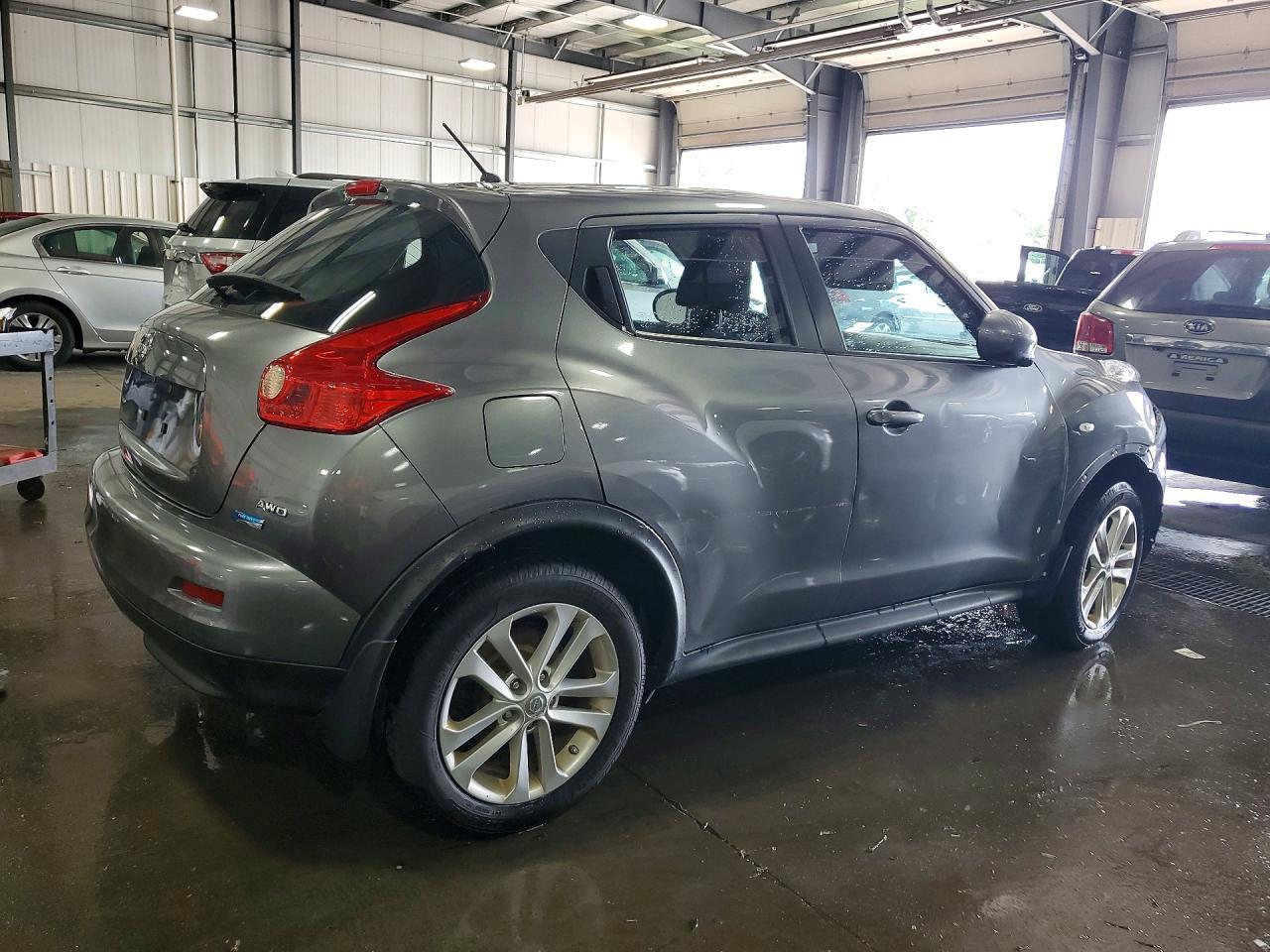 2014 Nissan Juke S - zdjęcie 3