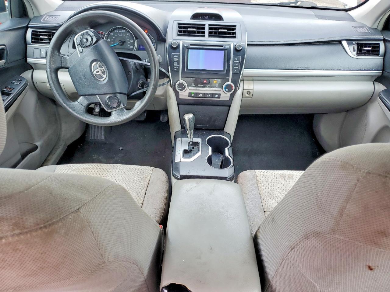 2013 Toyota Camry Le - zdjęcie 8