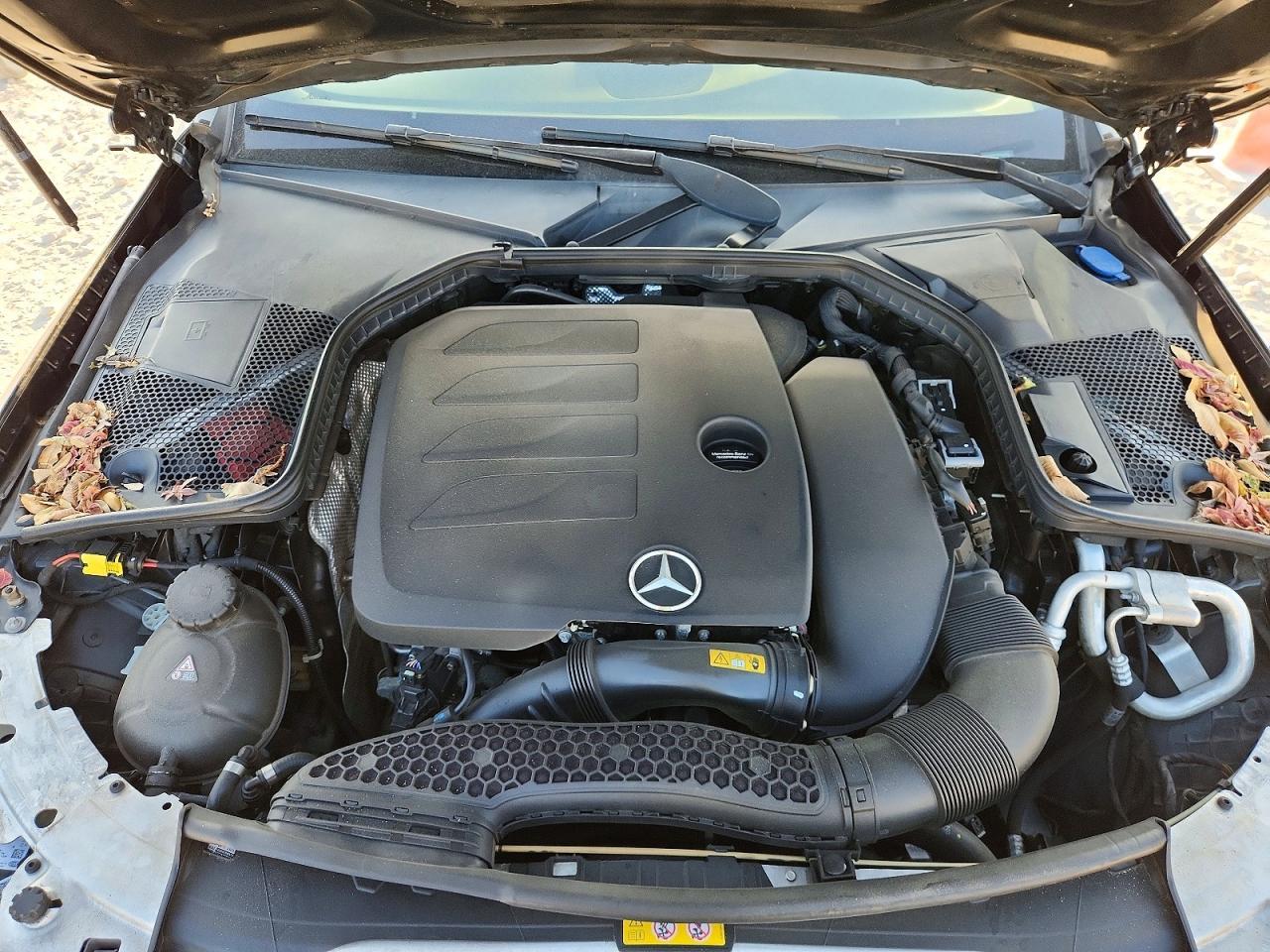 2019 Mercedes-Benz C 300 4Matic - zdjęcie 11