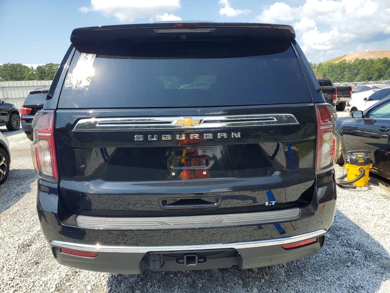 2021 Chevrolet Suburban C1500 Lt - zdjęcie 6