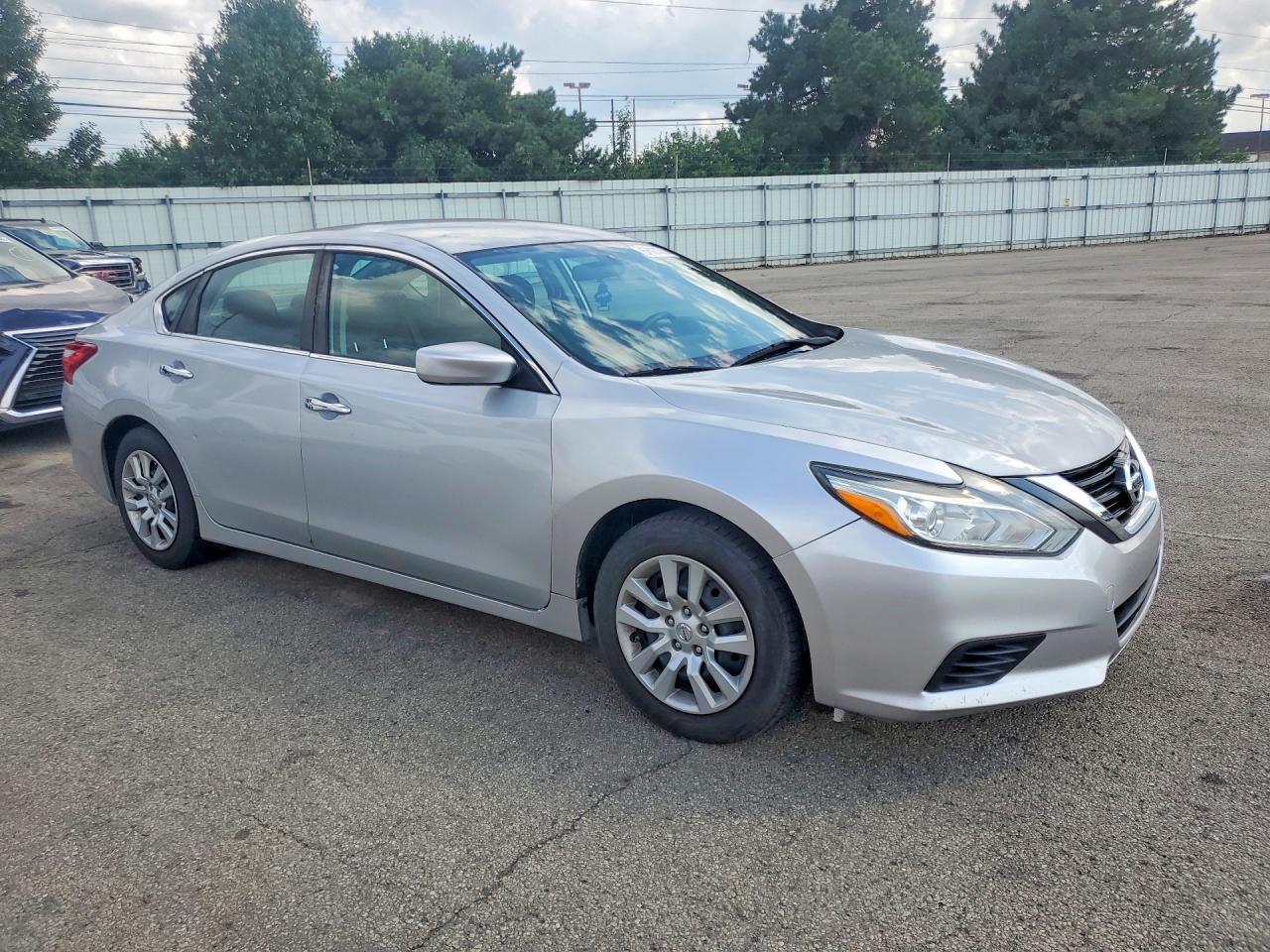 2016 Nissan Altima 2.5 S - zdjęcie 4