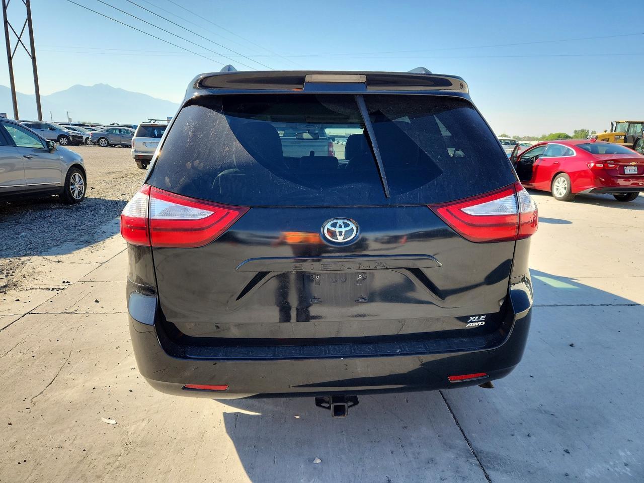 2017 Toyota Sienna Xle 7-Passenger - zdjęcie 6