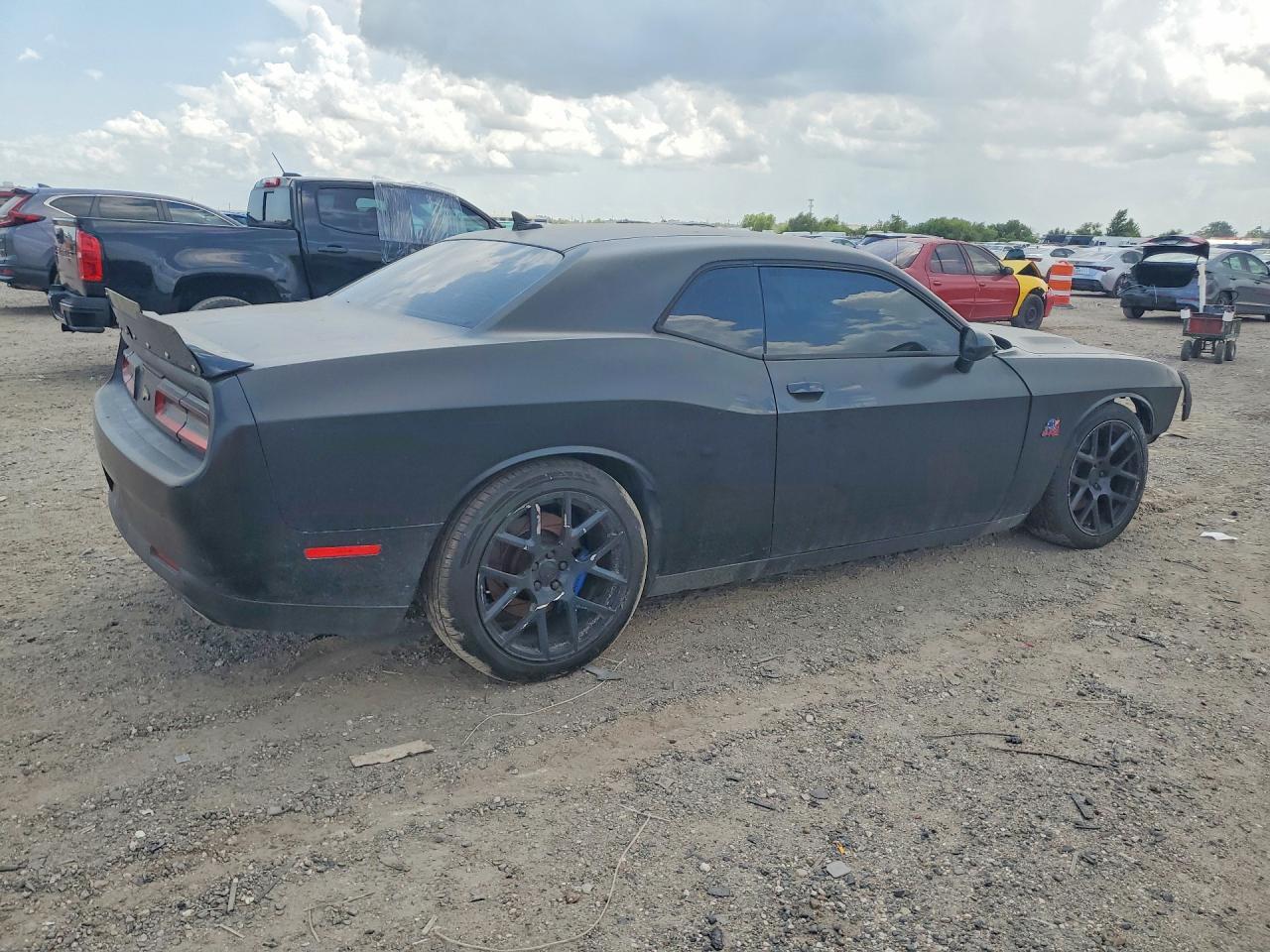 2016 Dodge Challenger R/T Scat Pack - zdjęcie 3