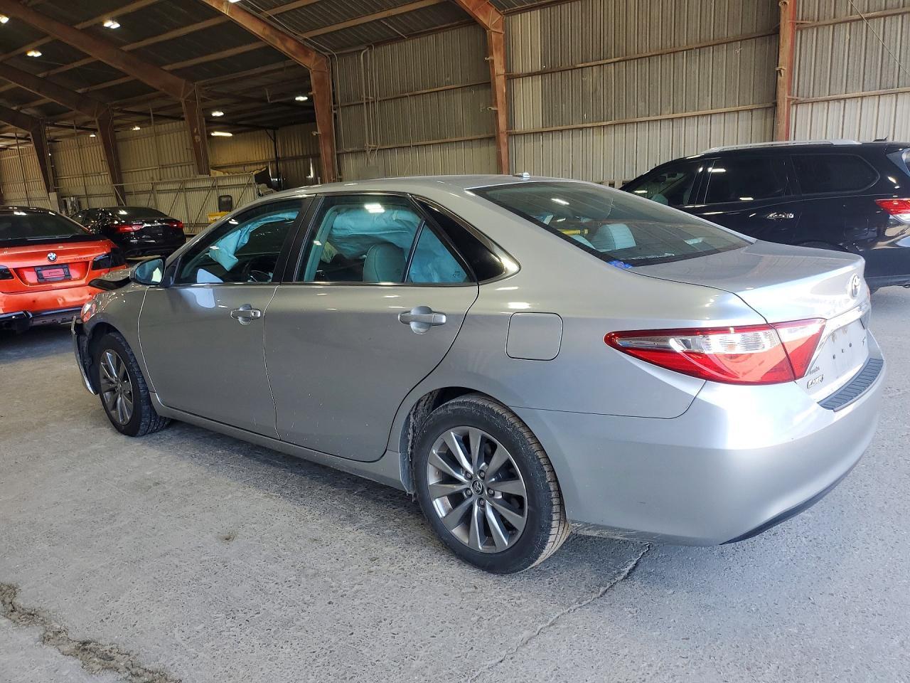 2016 Toyota Camry Xle - zdjęcie 2