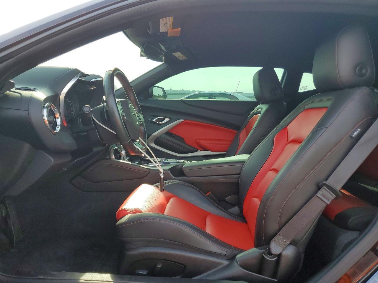 2024 Chevrolet Camaro Lt - zdjęcie 7