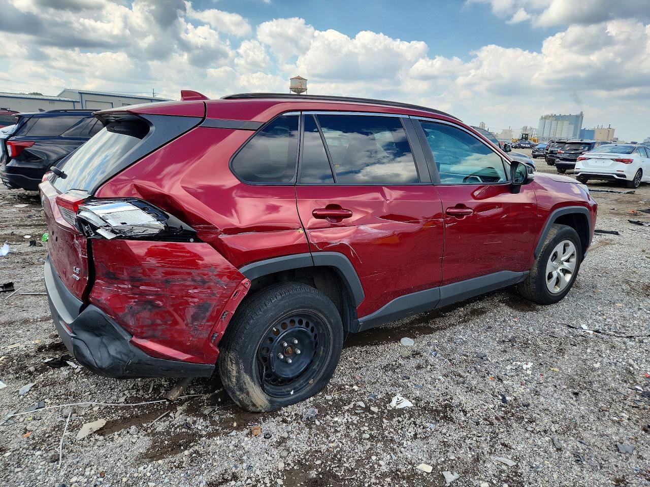 2019 Toyota Rav4 Le - zdjęcie 3