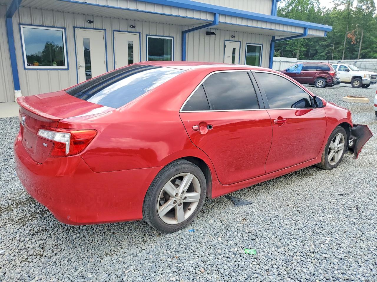 2013 Toyota Camry Se - zdjęcie 3
