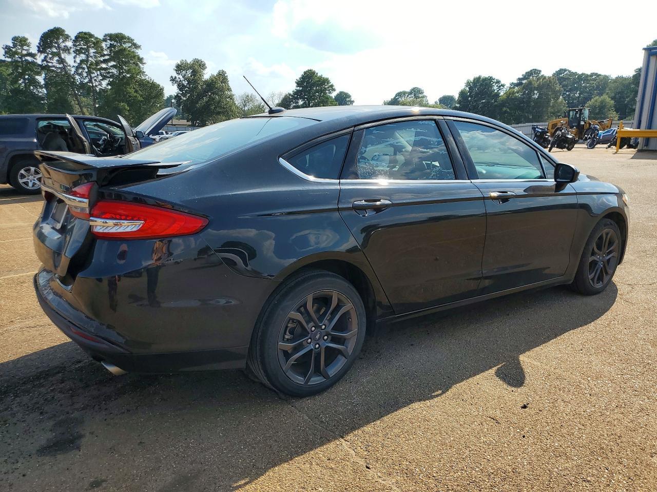 2018 Ford Fusion S - zdjęcie 3