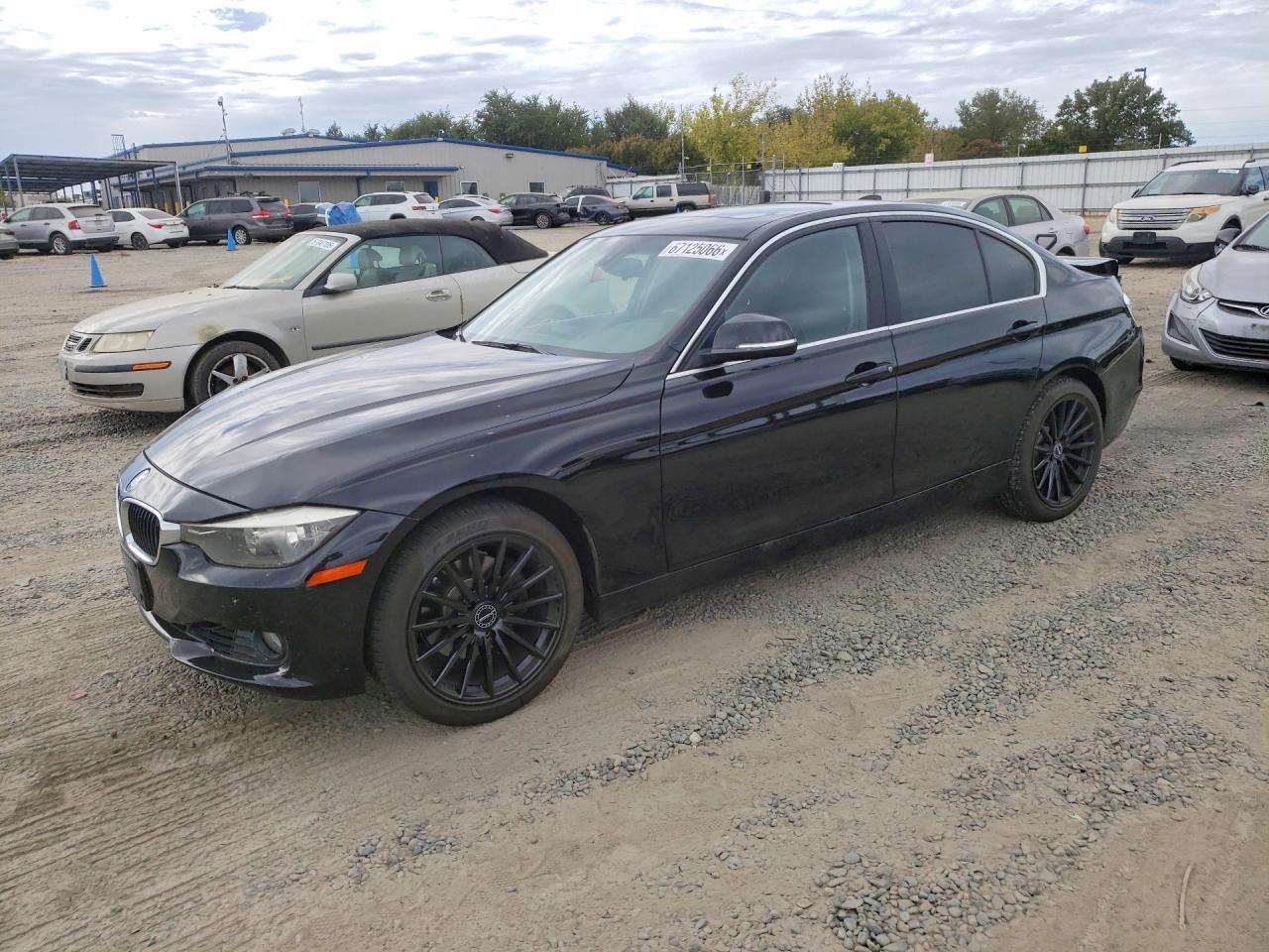 2015 BMW Seria 3 328i - zdjęcie główne