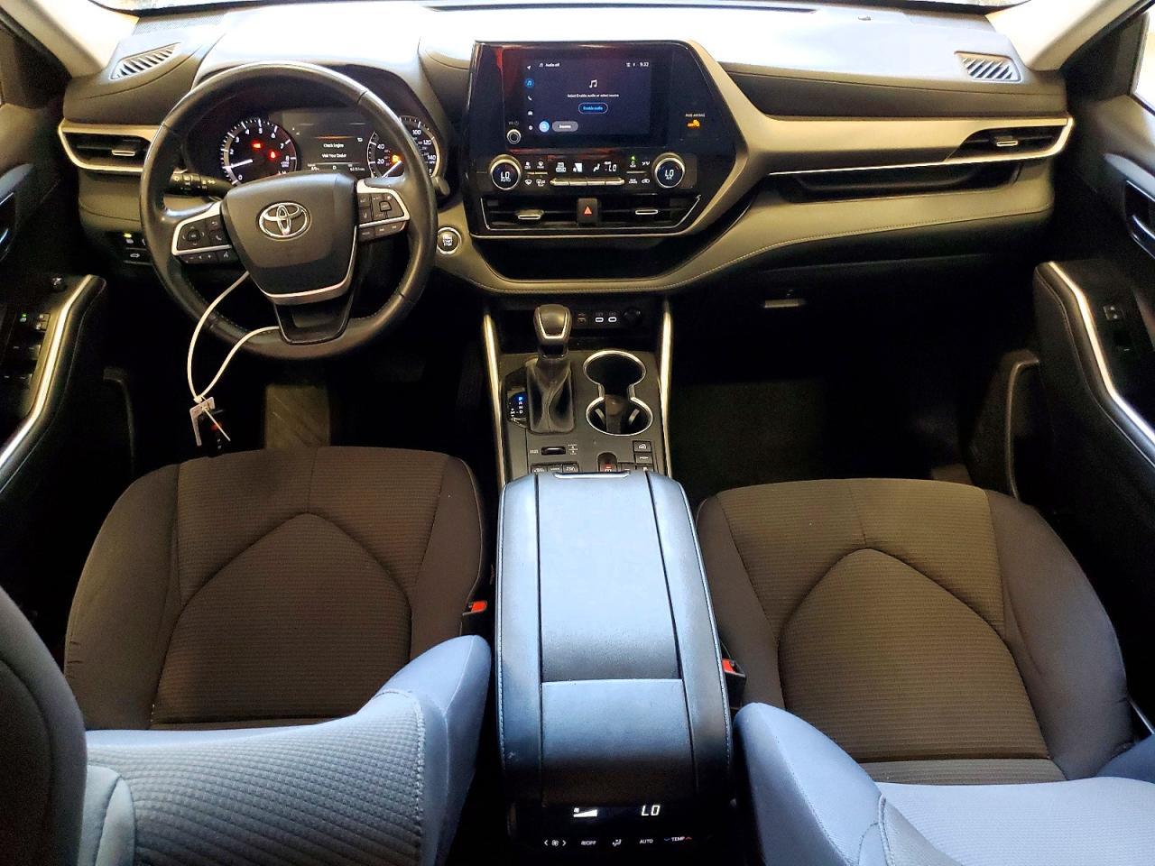 2023 Toyota Highlander Le - zdjęcie 8