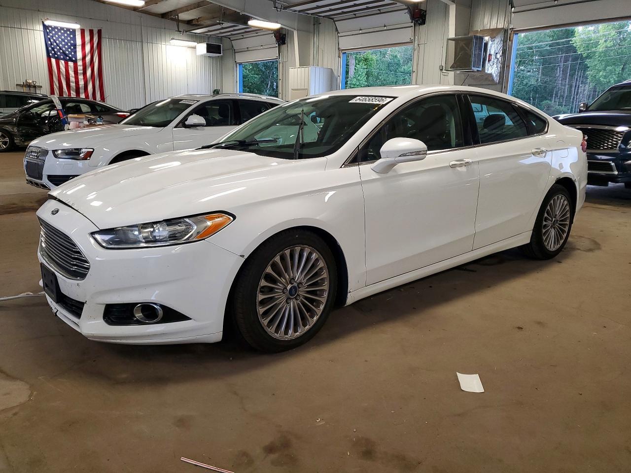 2015 Ford Fusion Titanium - zdjęcie główne