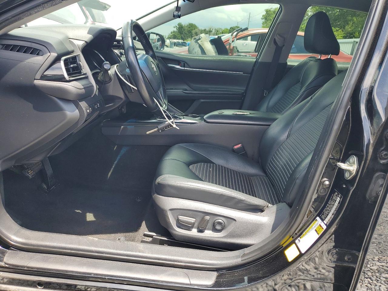 2019 Toyota Camry Se - zdjęcie 7