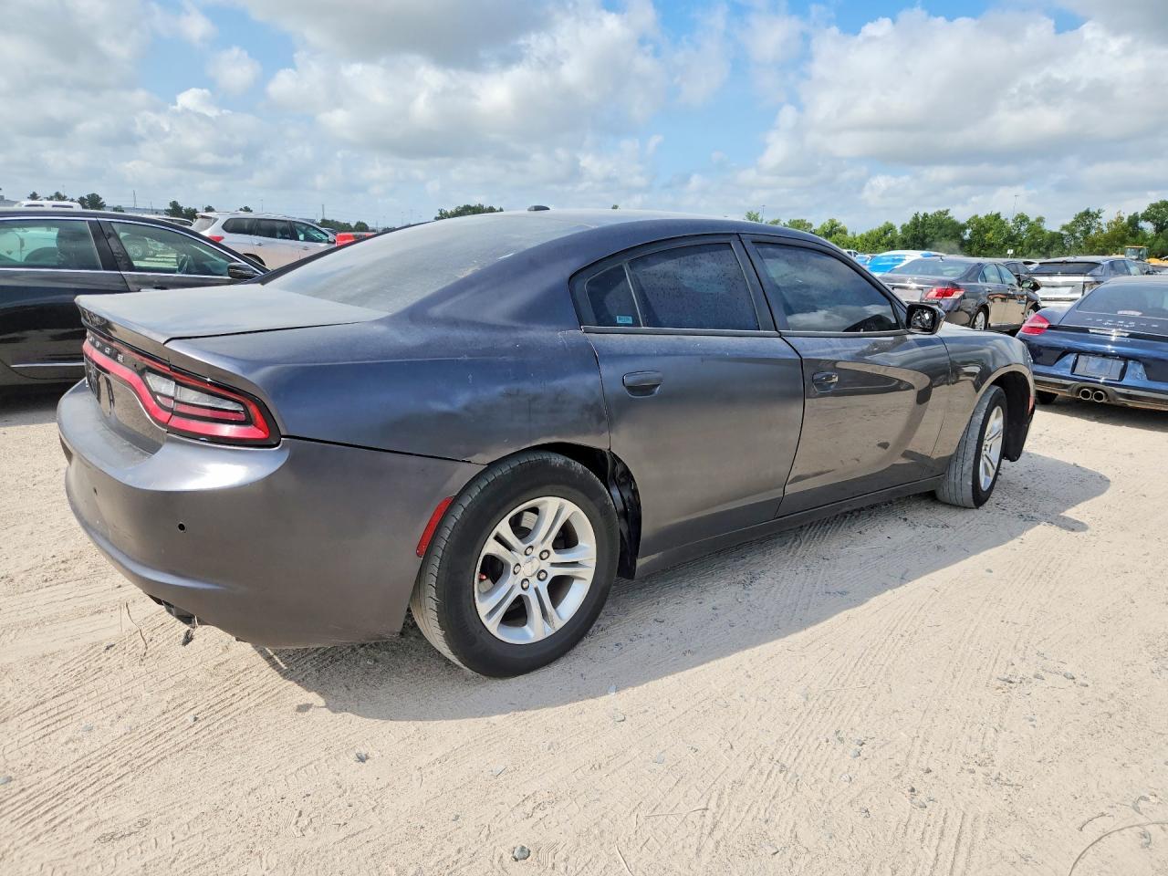 2022 Dodge Charger Sxt - zdjęcie 3