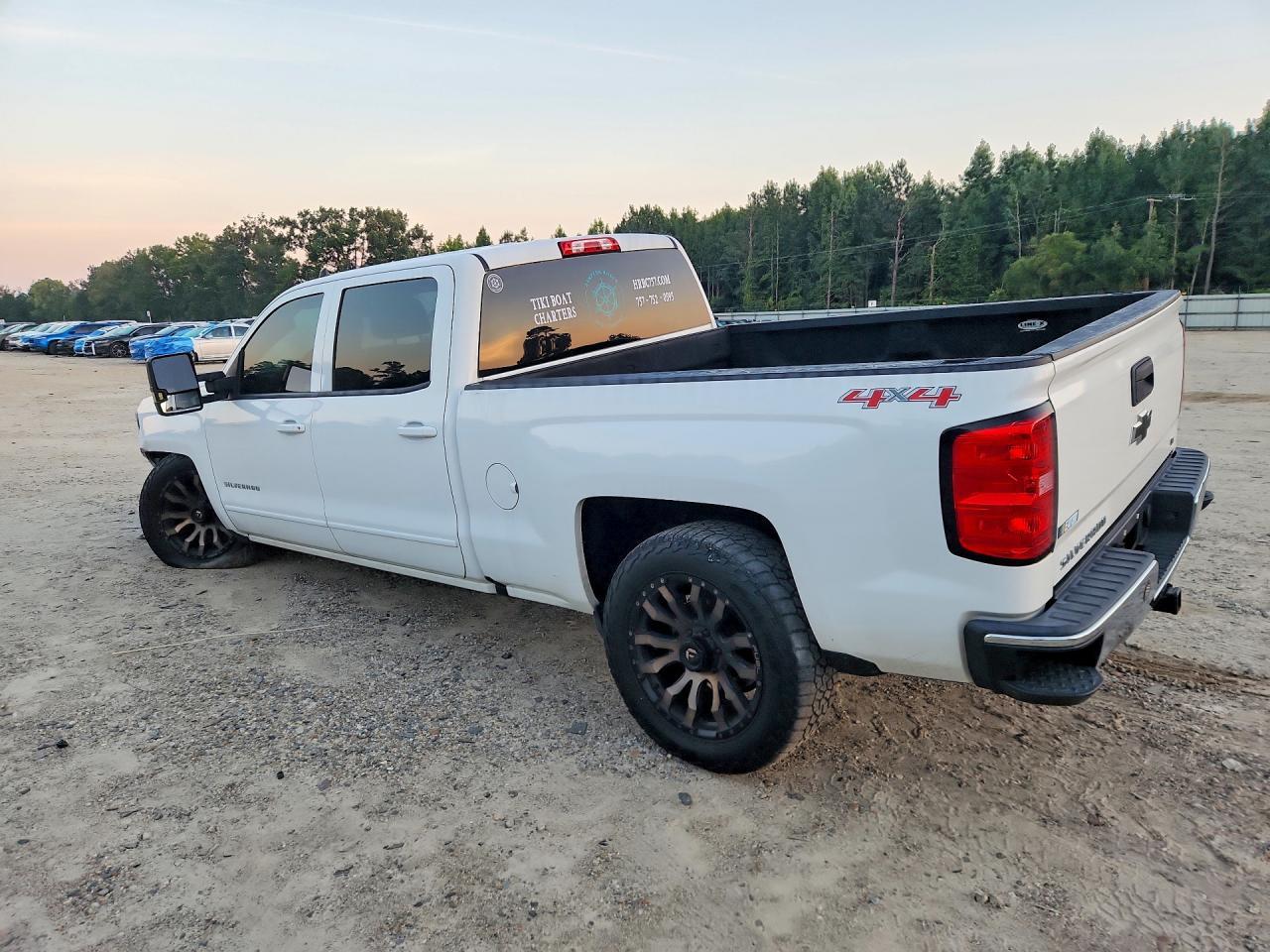 2017 Chevrolet Silverado K1500 Lt - zdjęcie 2