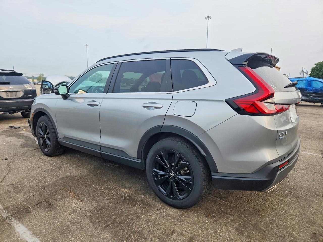 2025 Honda Cr-V Sport Touring - zdjęcie 2