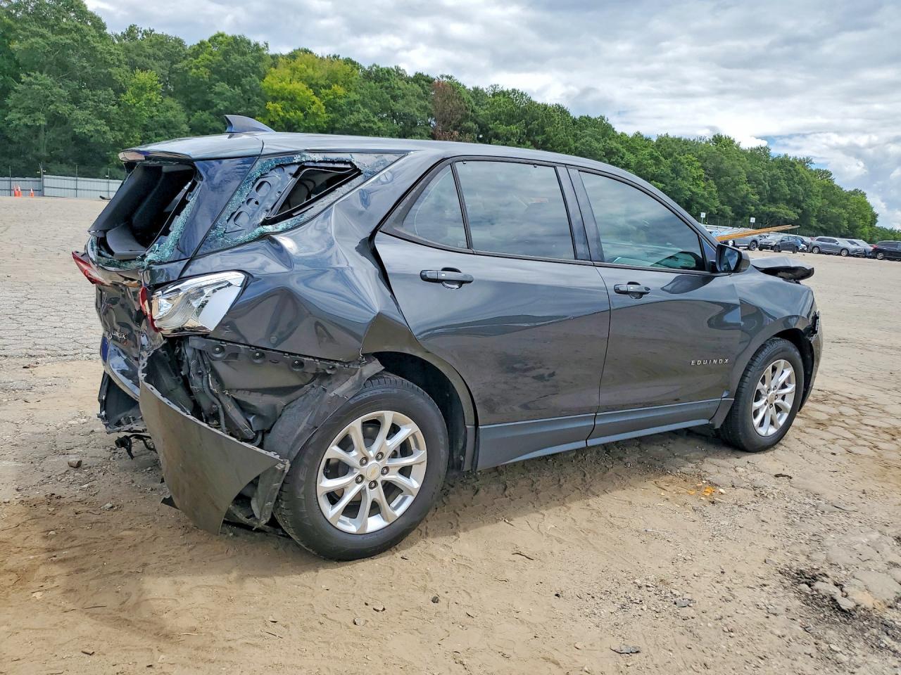 2018 Chevrolet Equinox Ls - zdjęcie 3