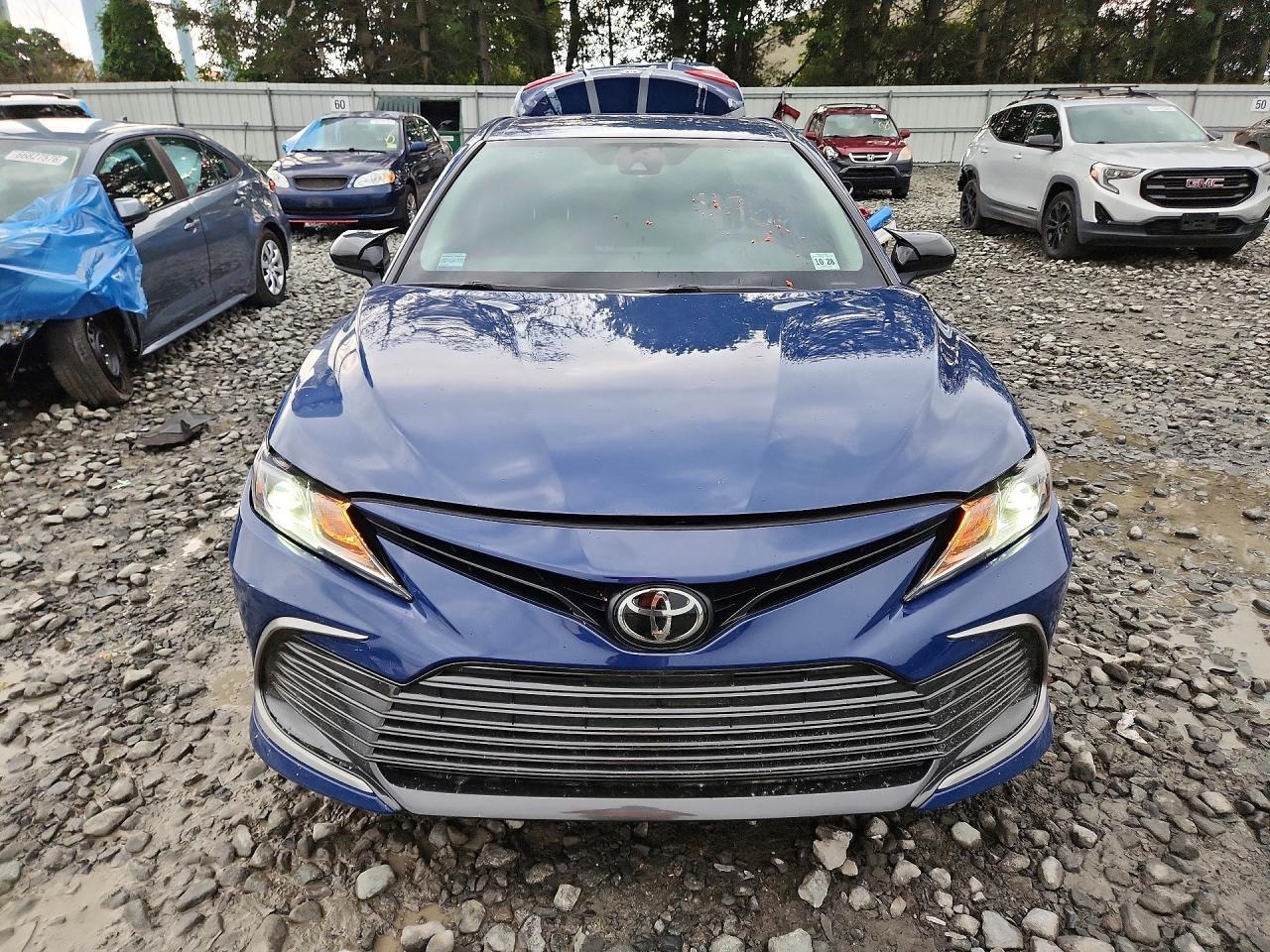 2024 Toyota Camry Le - zdjęcie 5