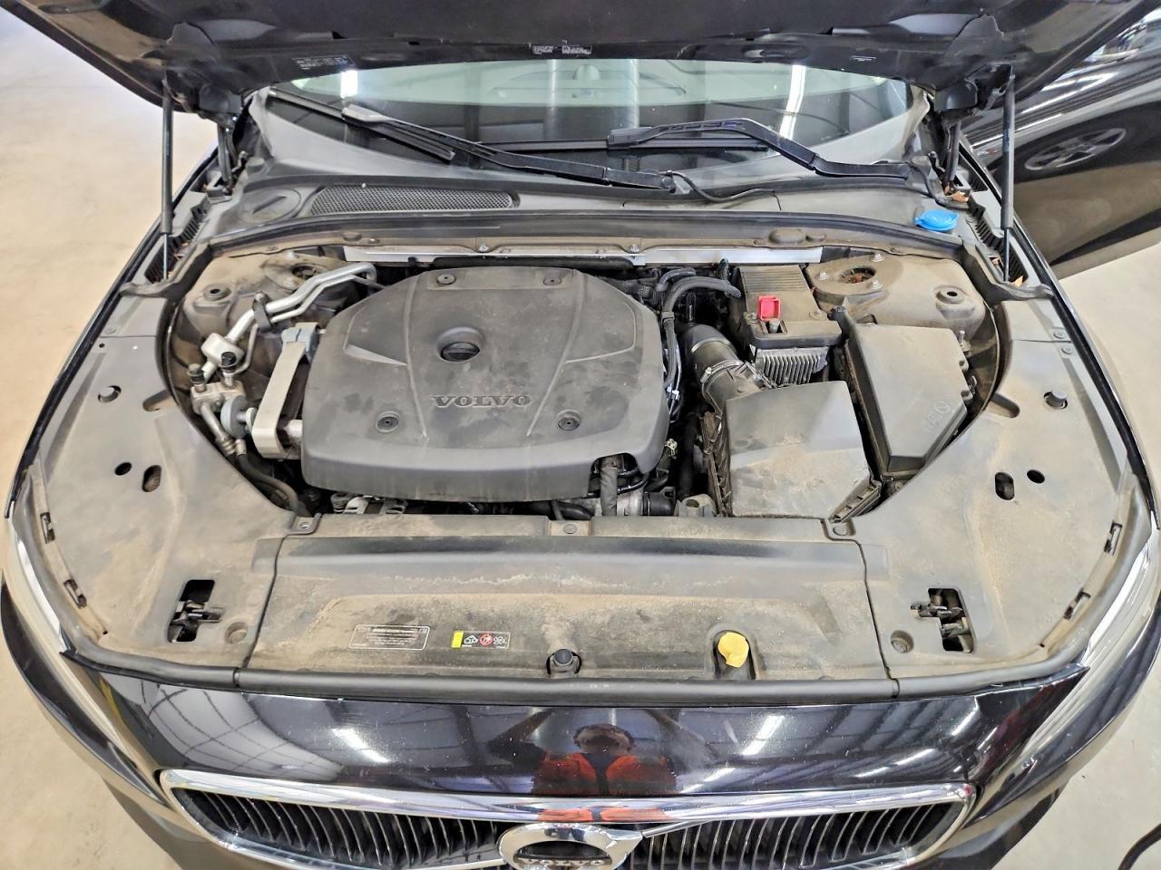 2018 Volvo S90 T5 Momentum - zdjęcie 11