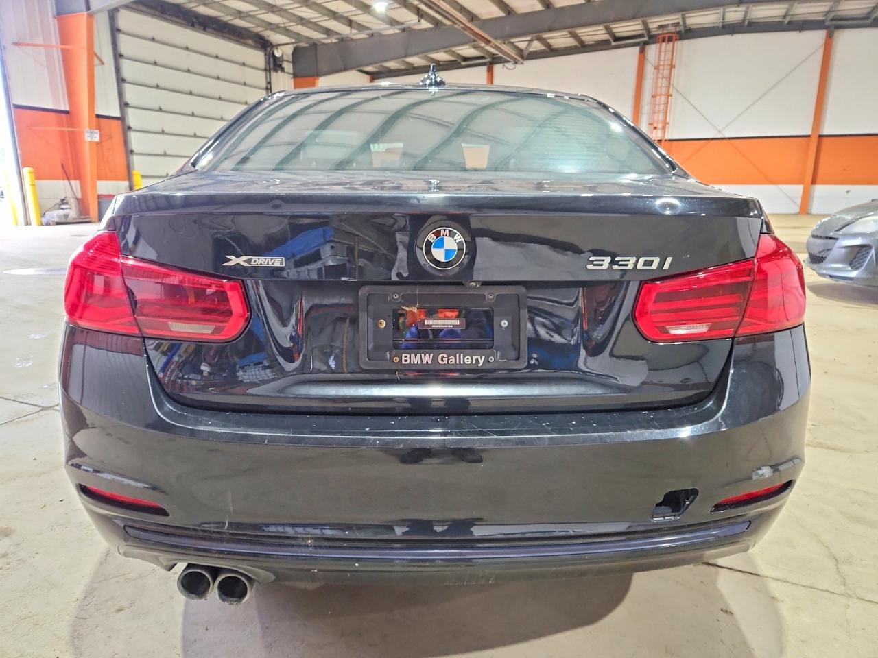 2018 BMW 330 Xi - zdjęcie 6