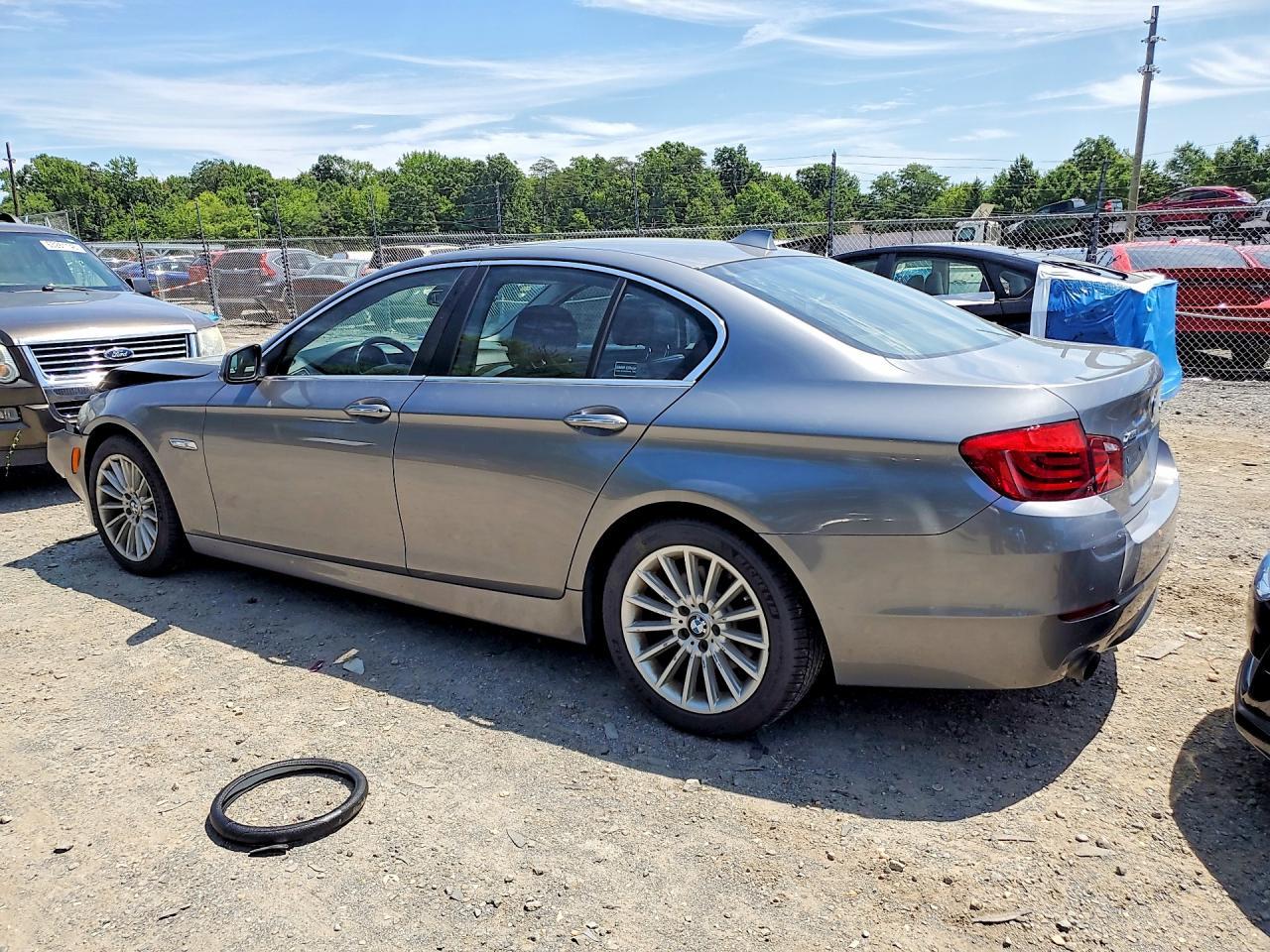 2013 BMW 535 Xi - zdjęcie 2