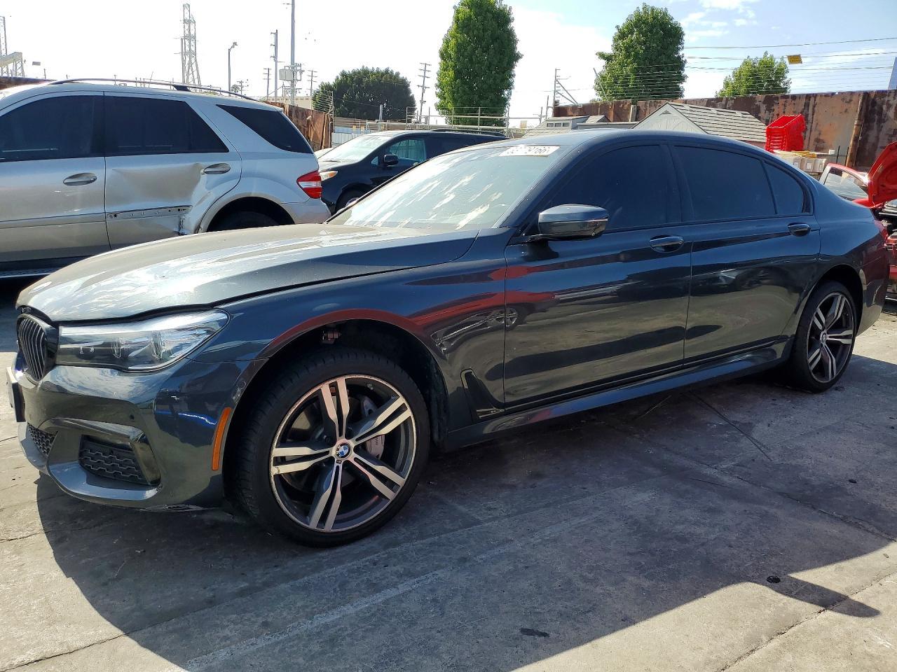 2019 BMW 740 I - zdjęcie główne