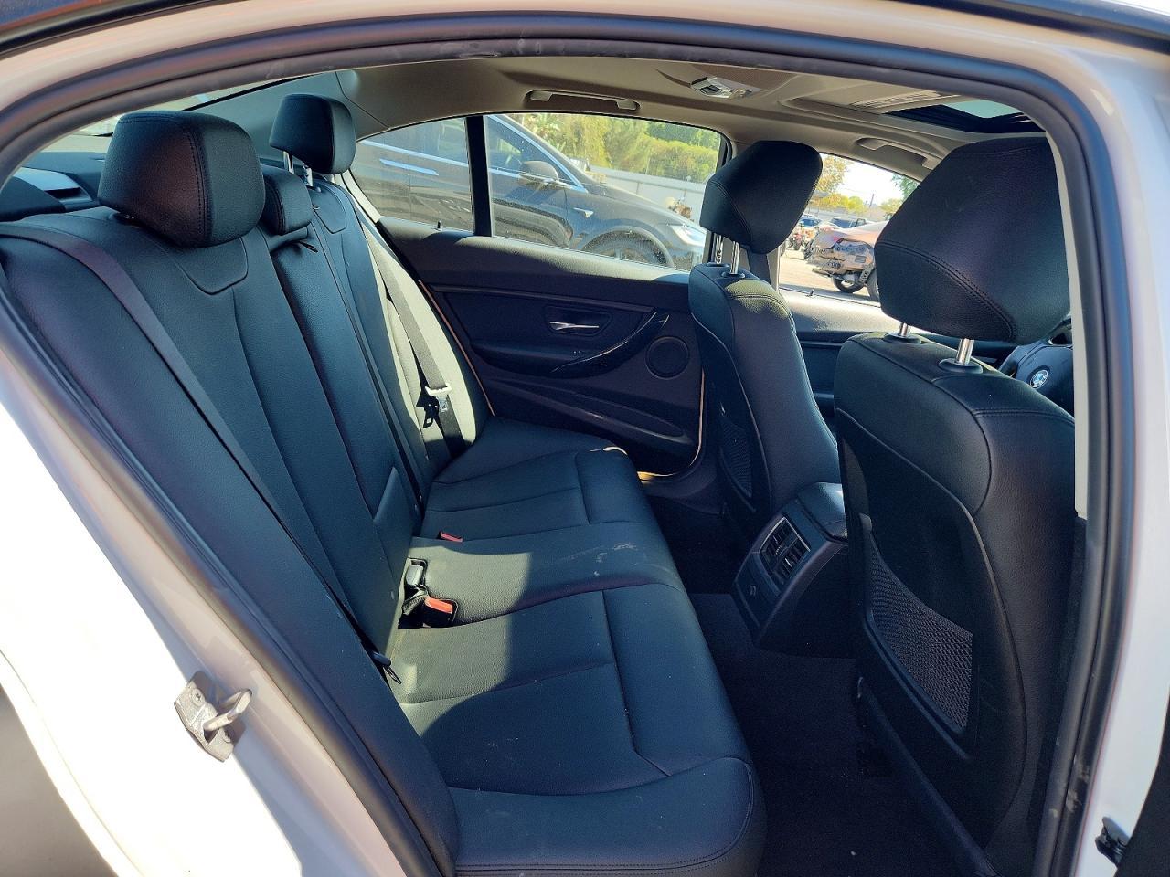2018 BMW 320 I - zdjęcie 10