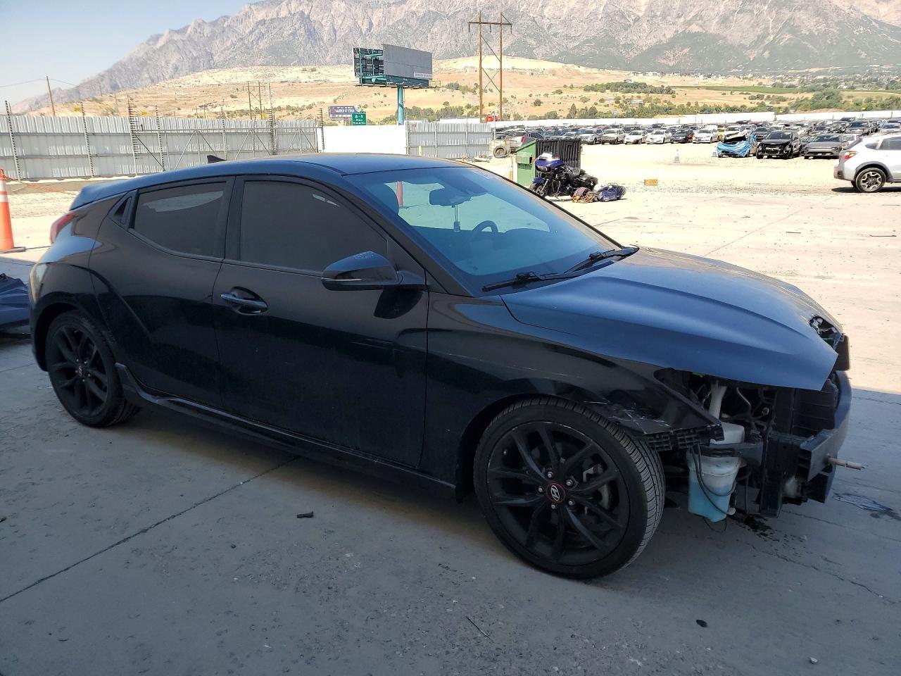 2020 Hyundai Veloster Turbo R-Spec - zdjęcie 4