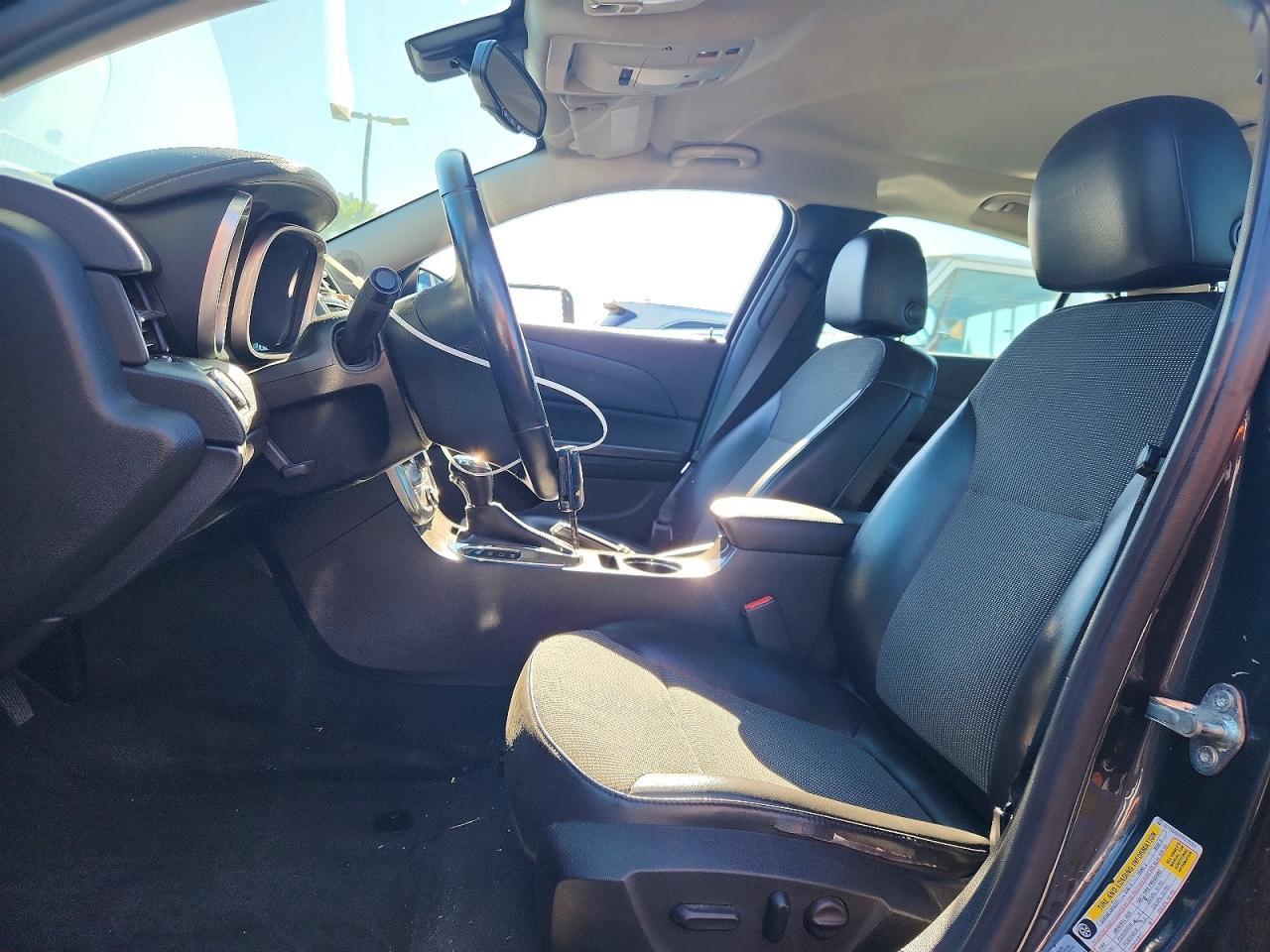 2015 Chevrolet Malibu 2Lt - zdjęcie 7