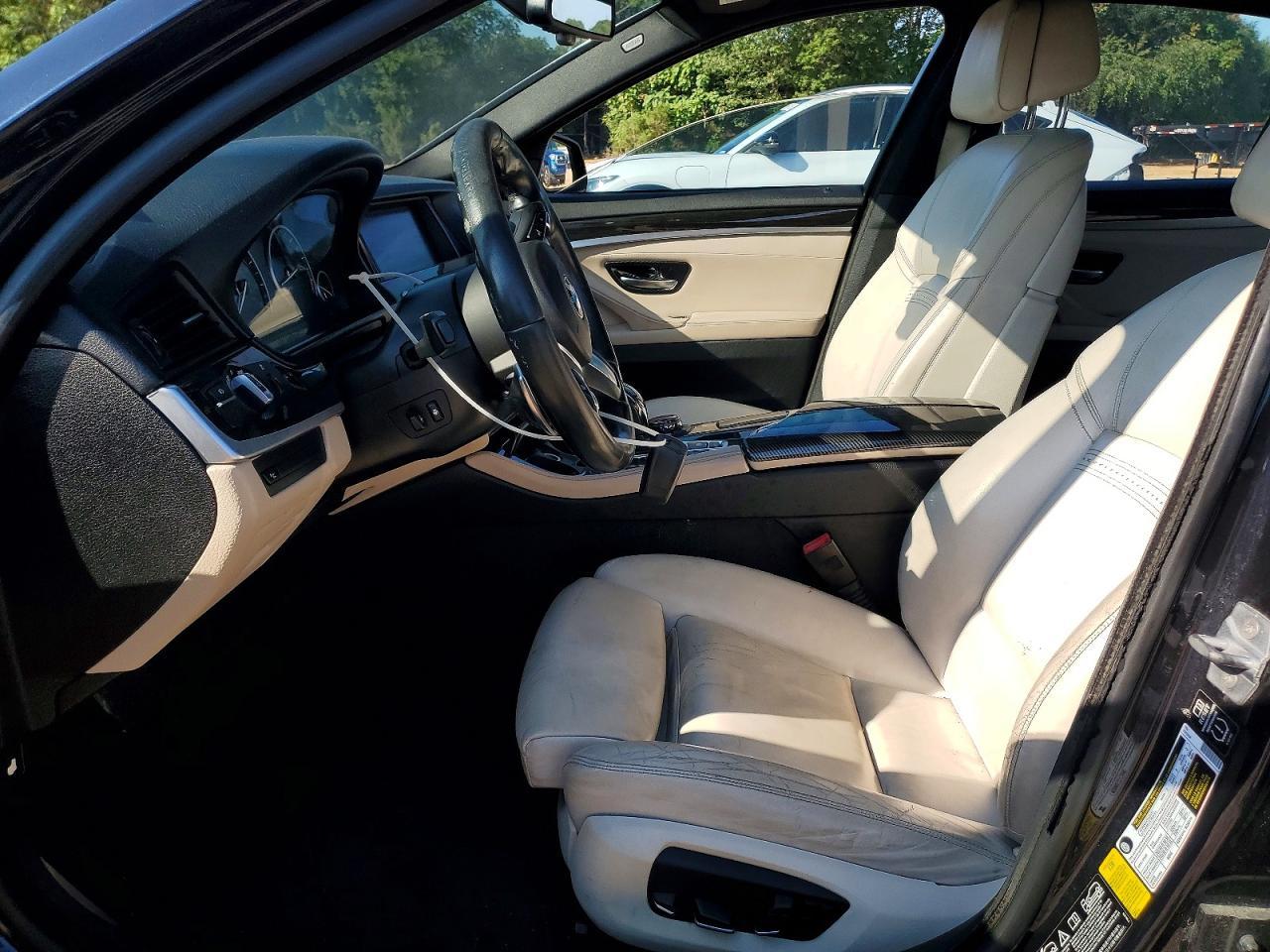 2014 BMW Seria 5 550i - zdjęcie 7