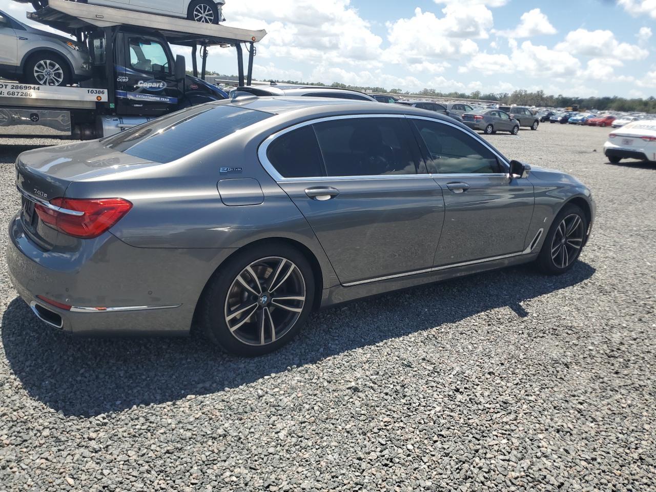 2018 BMW Seria 7 740e - zdjęcie 3