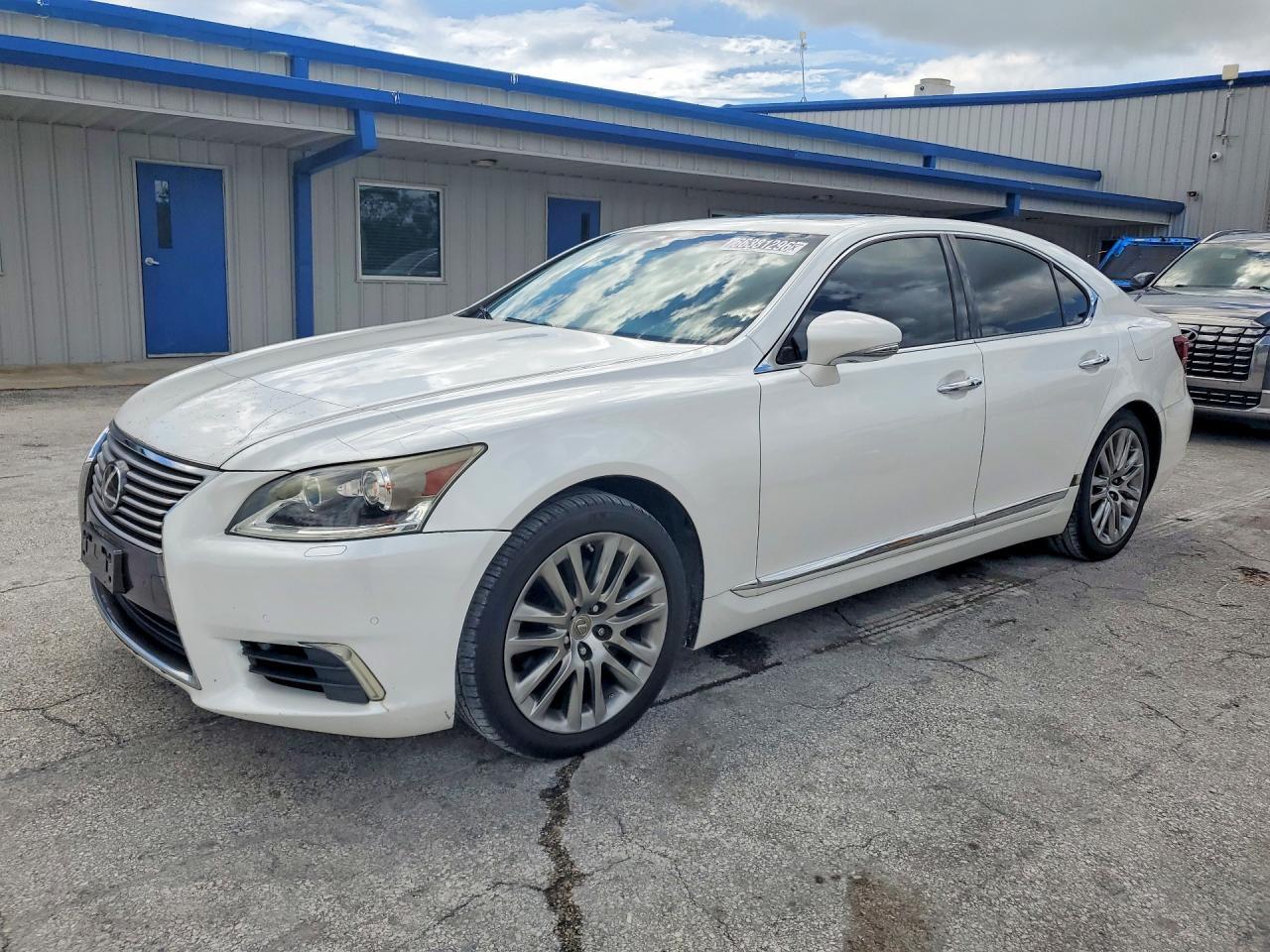 2016 Lexus Ls 460 - zdjęcie główne