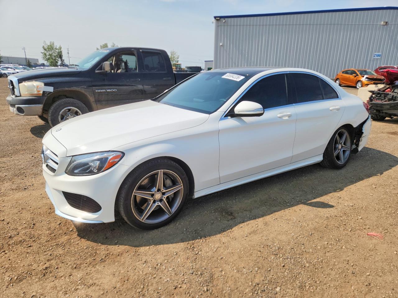 2015 Mercedes-Benz C 300 4Matic - zdjęcie główne