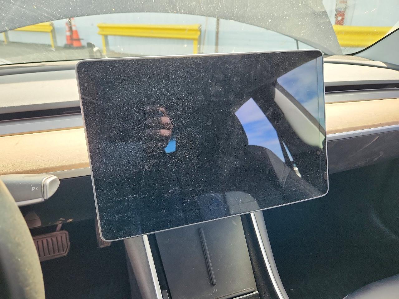 2018 Tesla Model 3 - zdjęcie 9