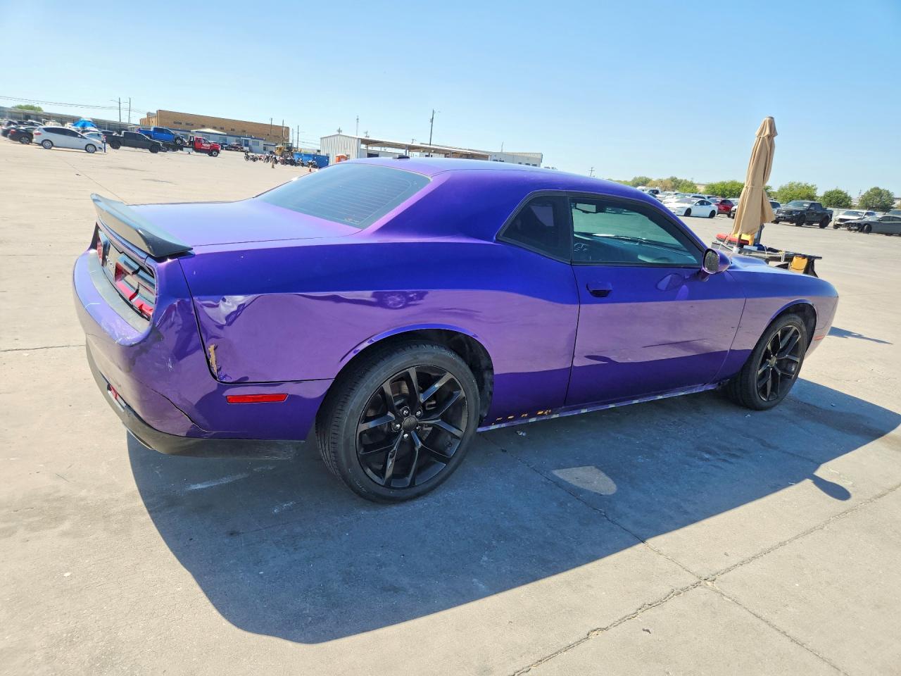 2023 Dodge Challenger Sxt - zdjęcie 3