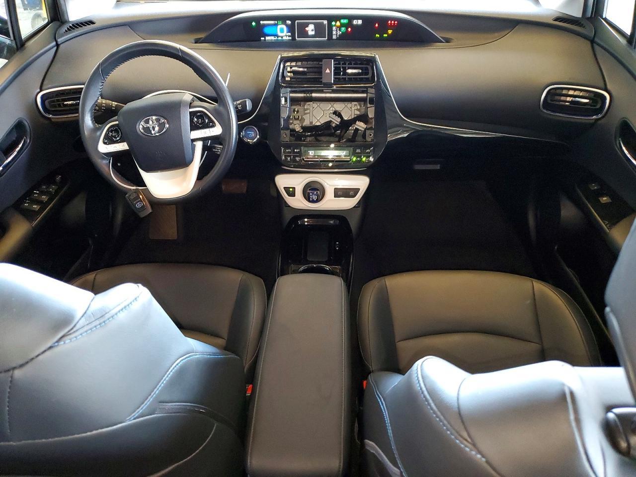 2017 Toyota Prius Four Touring - zdjęcie 8