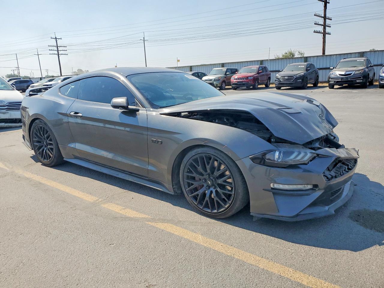 2019 Ford Mustang Gt - zdjęcie 4