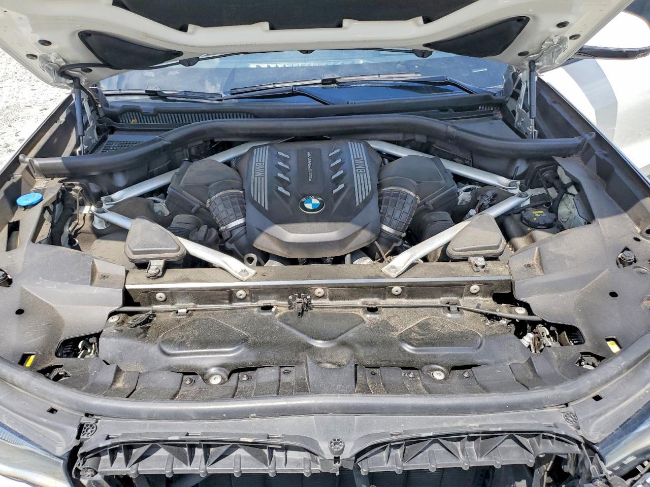 2022 BMW X7 M50I - zdjęcie 12
