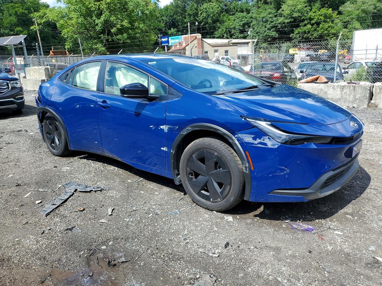 2024 Toyota Prius Le - zdjęcie 4