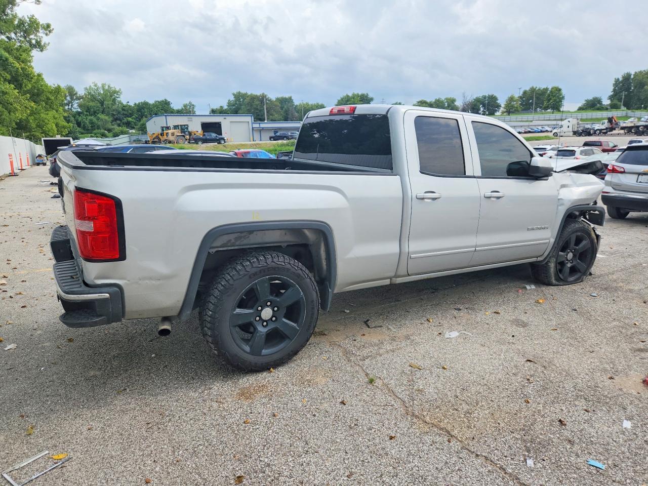 2015 GMC Sierra C1500 - zdjęcie 3