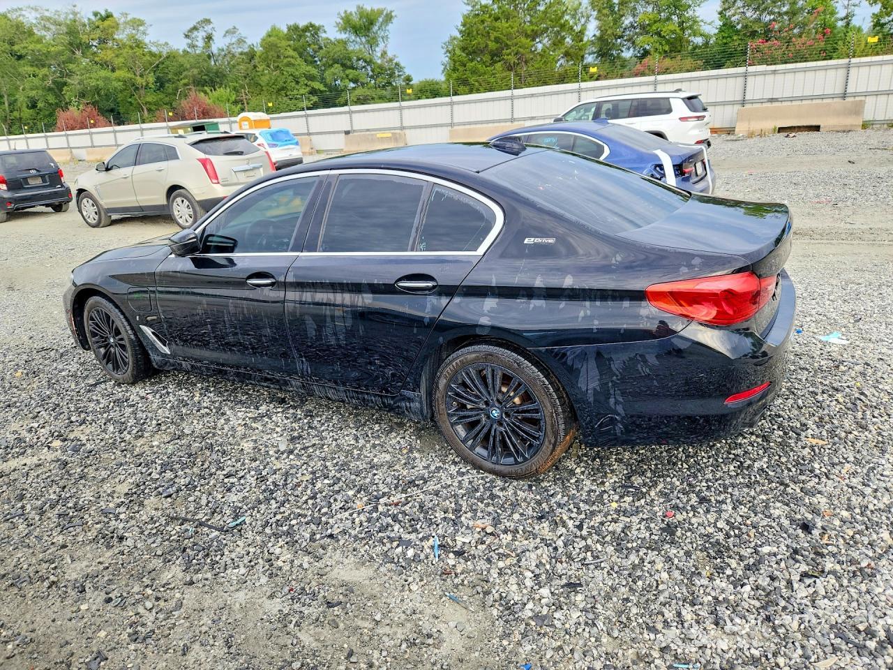 2018 BMW 530E - zdjęcie 2