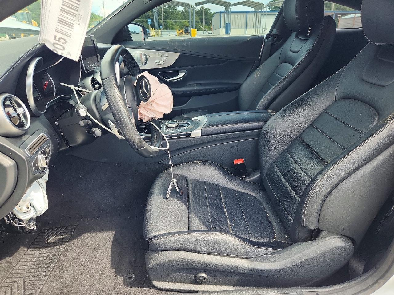 2017 Mercedes-Benz C 300 - zdjęcie 7