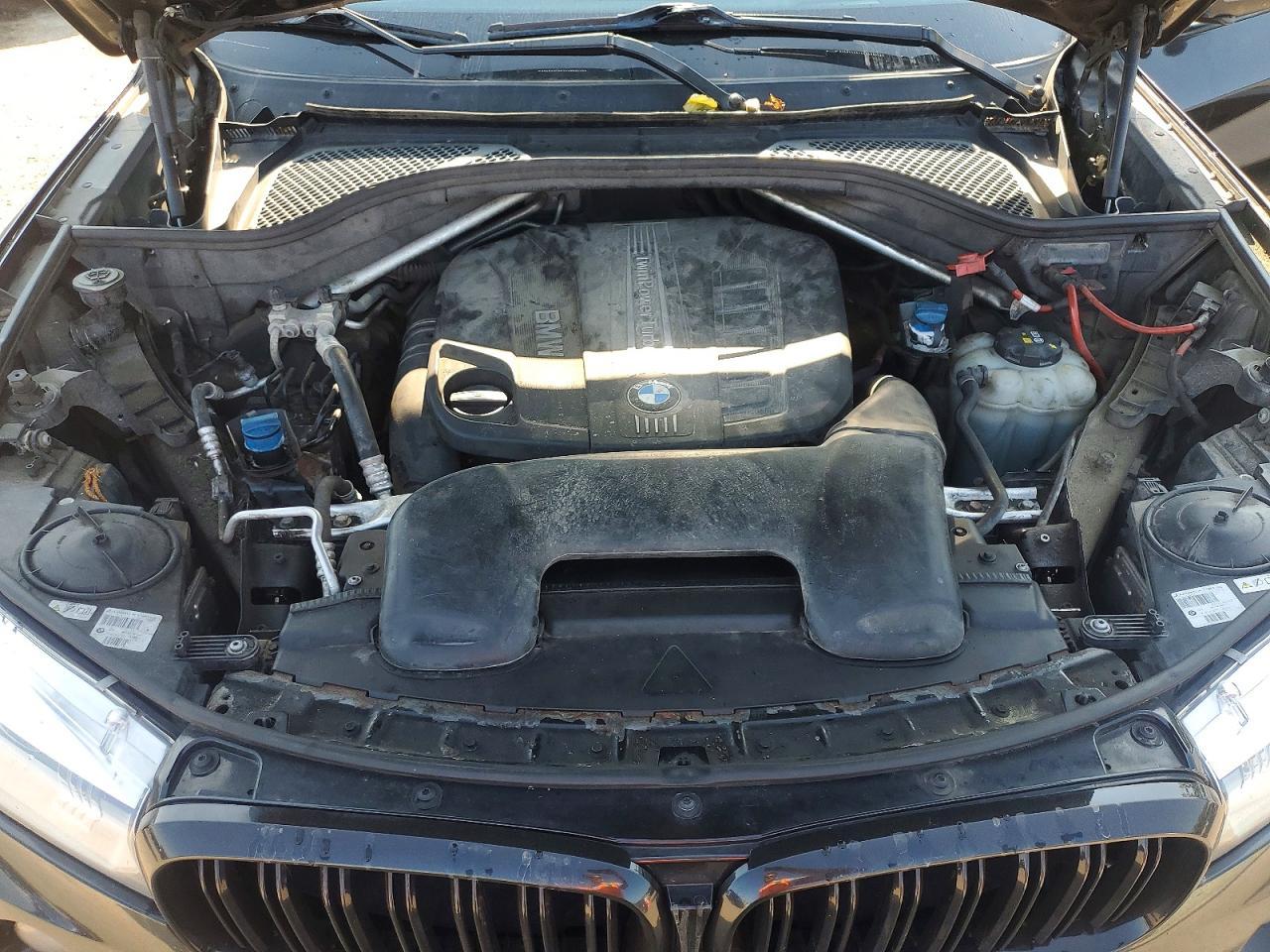 2016 BMW X5 xDrive35D - zdjęcie 12