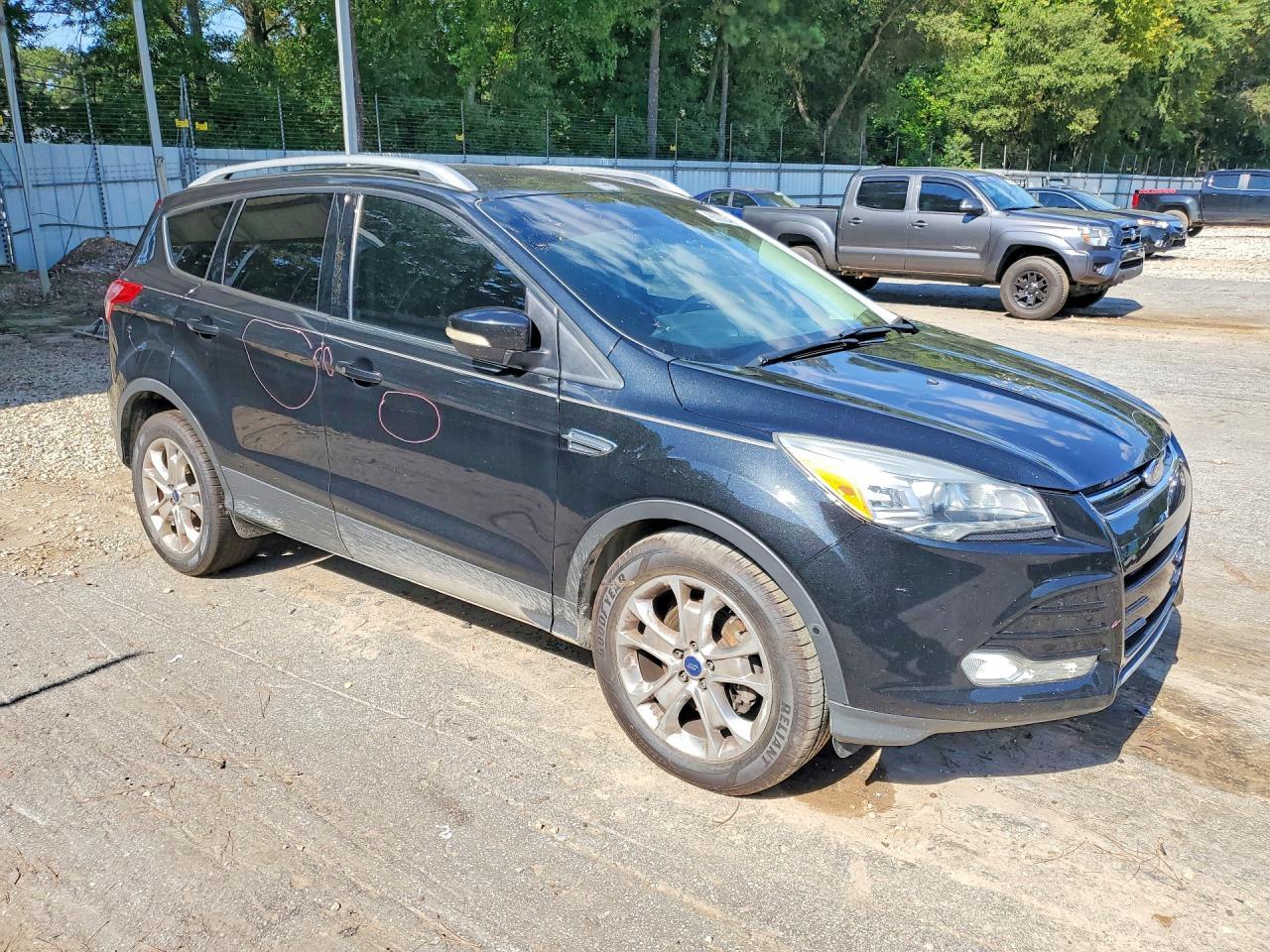 2014 Ford Escape Titanium - zdjęcie 4