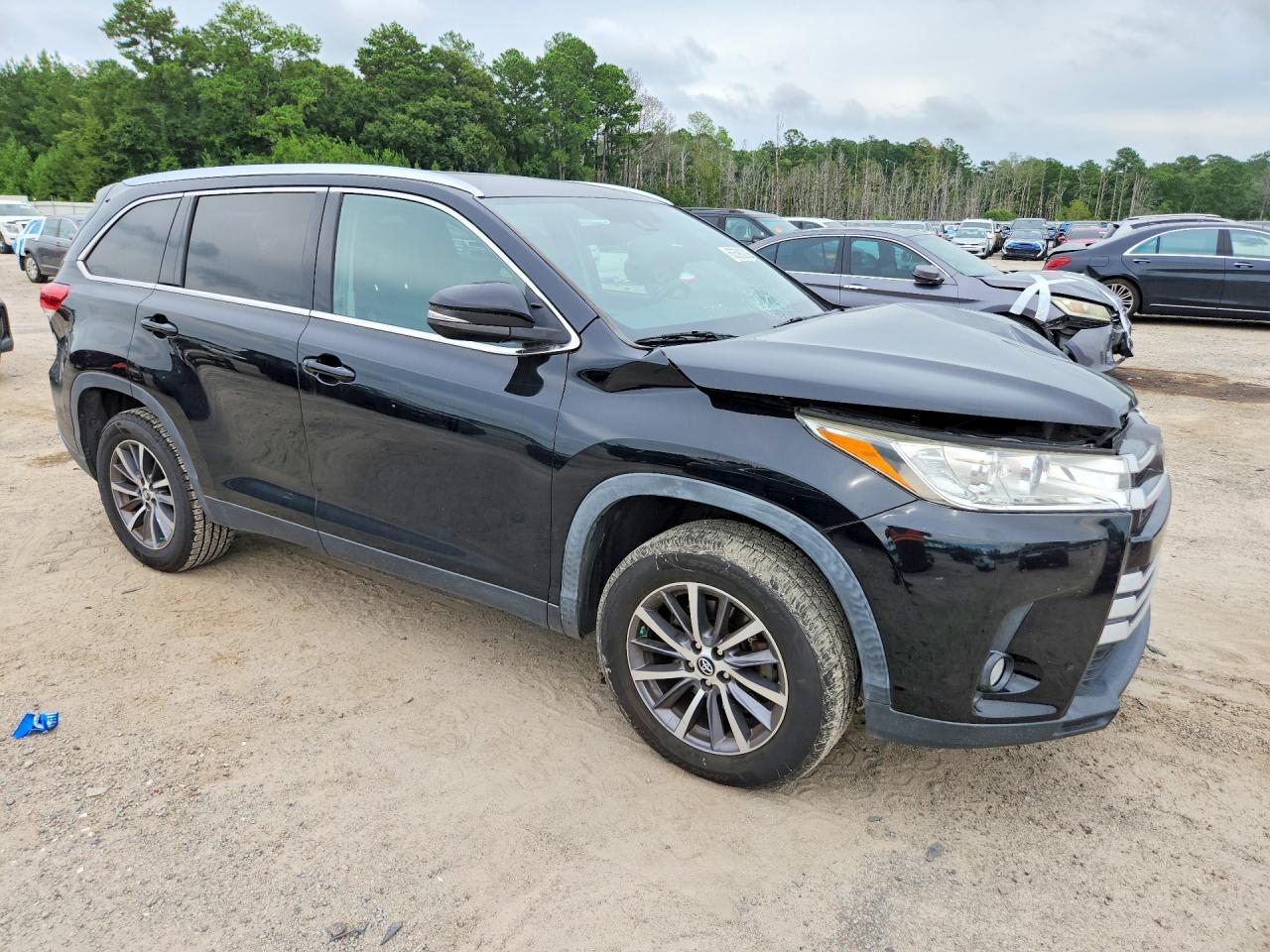 2019 Toyota Highlander Xle - zdjęcie 4