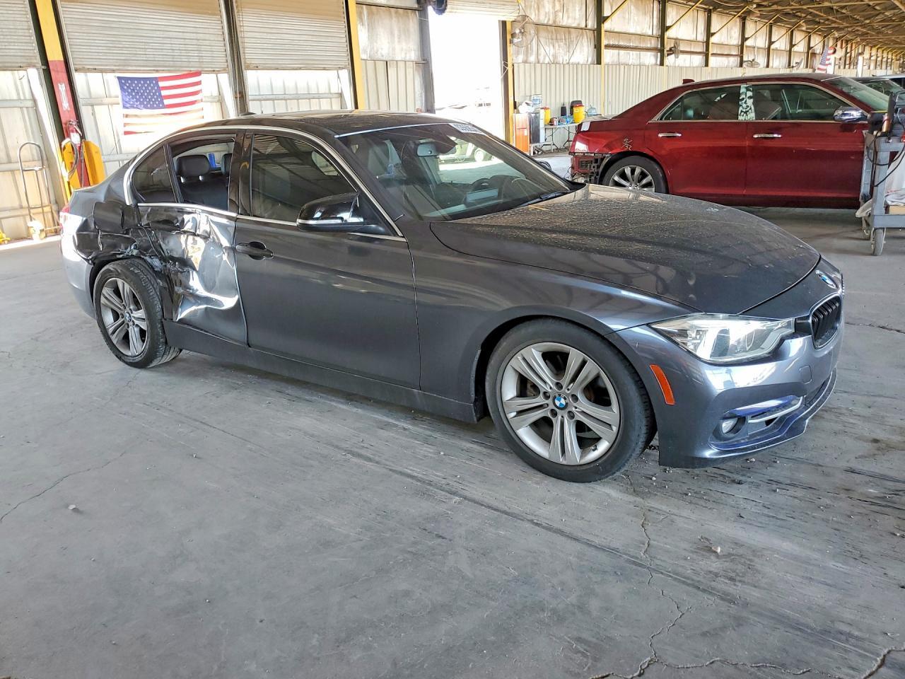 2018 BMW 330 I - zdjęcie 4
